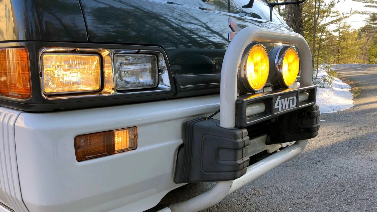 1988 Mitsubishi Delica 3rd Gen - Image 23 of 31