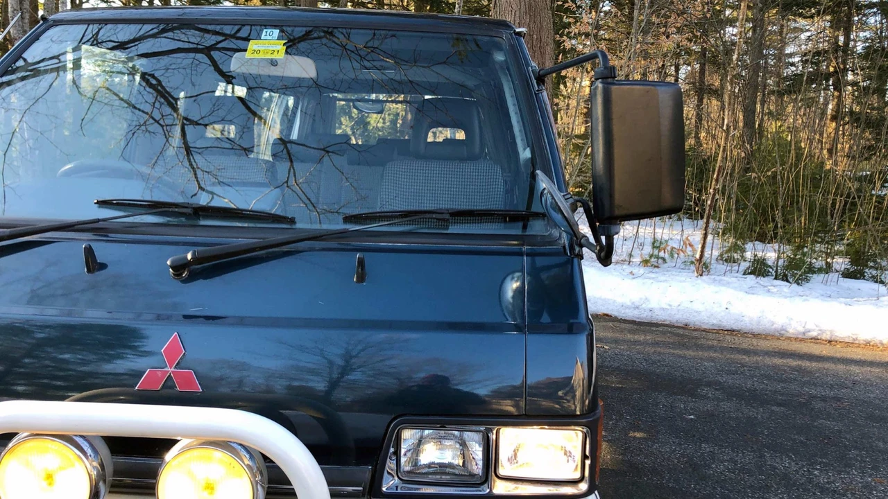 1988 Mitsubishi Delica 3rd Gen - Image 28 of 31