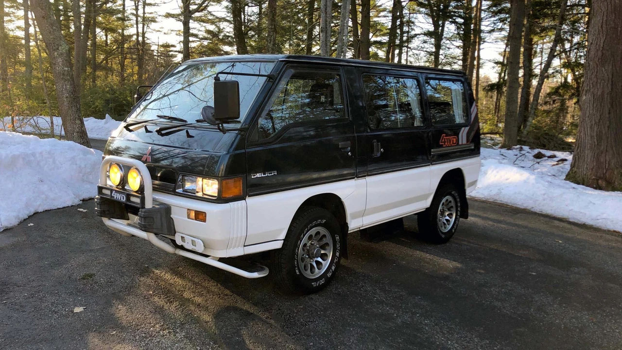 1988 Mitsubishi Delica 3rd Gen - Image 5 of 31