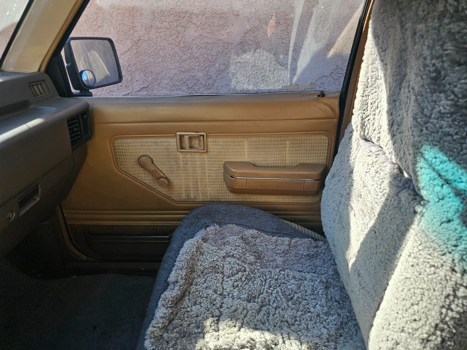 1988 Mitsubishi Triton 2nd Gen - Image 14 of 15