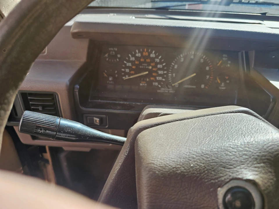 1988 Mitsubishi Triton 2nd Gen - Image 11 of 15
