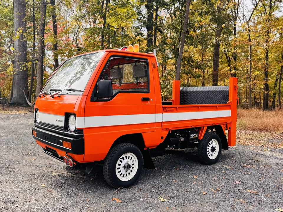 1988 Mitsubishi Minicab 4th Gen - Image 2 of 31