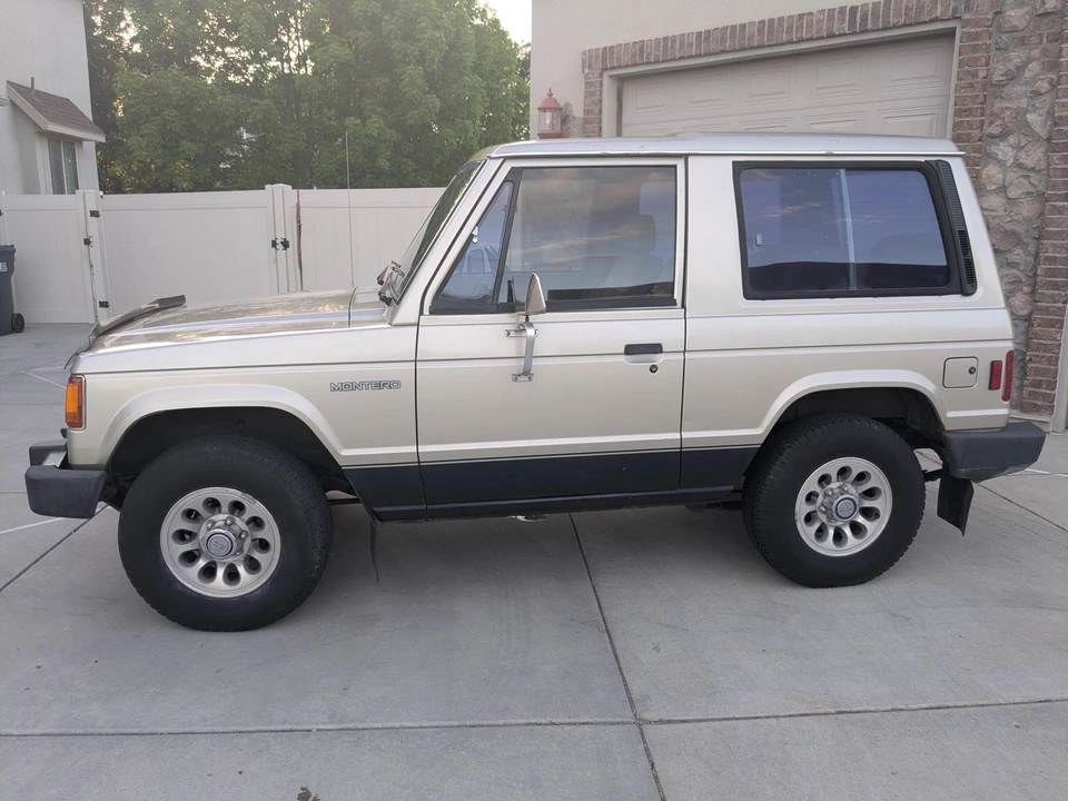 1988 Mitsubishi Pajero/Montero 1st Gen - Image 13 of 31