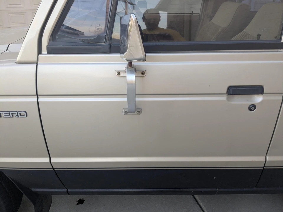 1988 Mitsubishi Pajero/Montero 1st Gen - Image 18 of 31