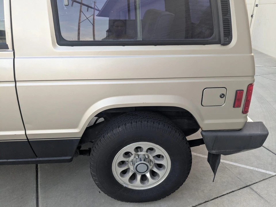 1988 Mitsubishi Pajero/Montero 1st Gen - Image 19 of 31