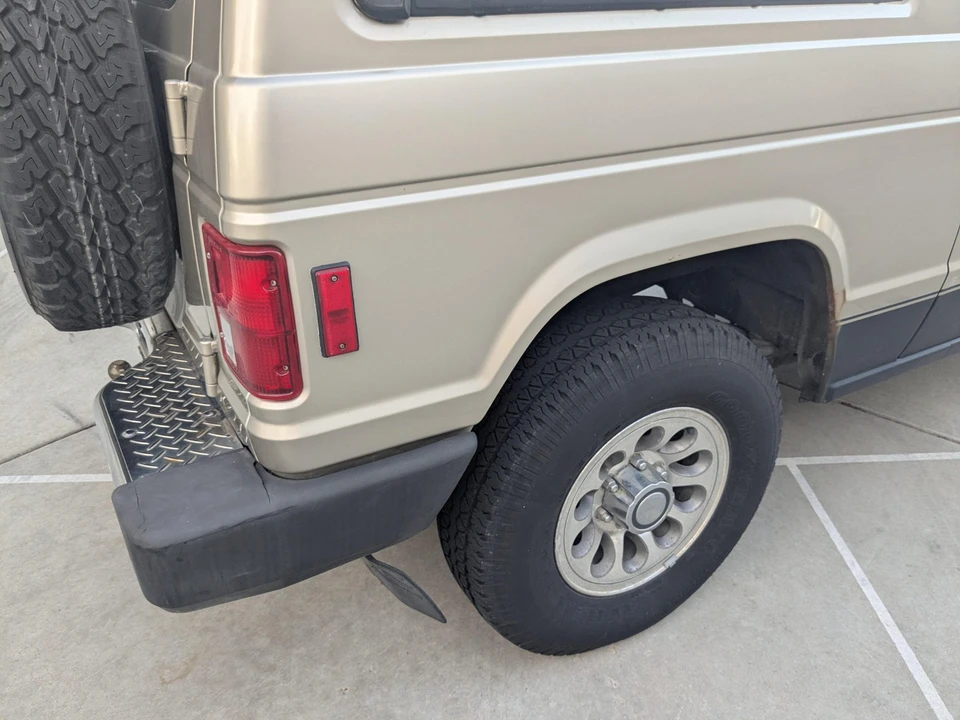 1988 Mitsubishi Pajero/Montero 1st Gen - Image 29 of 31