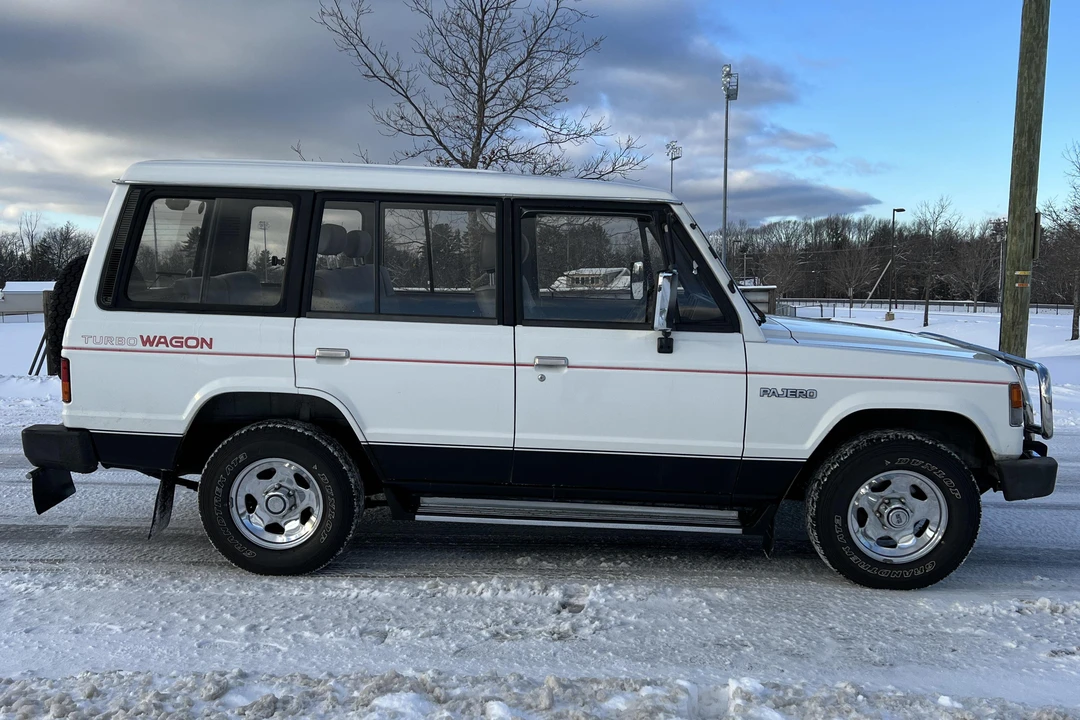 1988 Mitsubishi Pajero/Montero 1st Gen - Image 3 of 31