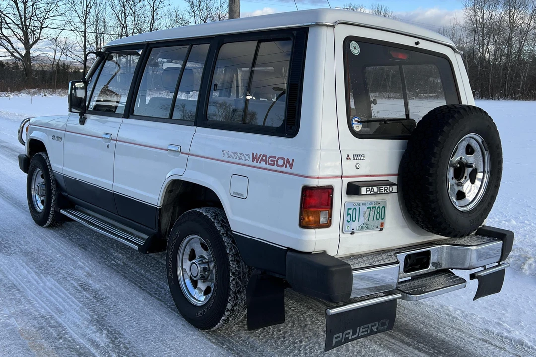 1988 Mitsubishi Pajero/Montero 1st Gen - Image 4 of 31