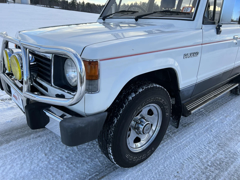 1988 Mitsubishi Pajero/Montero 1st Gen - Image 12 of 31