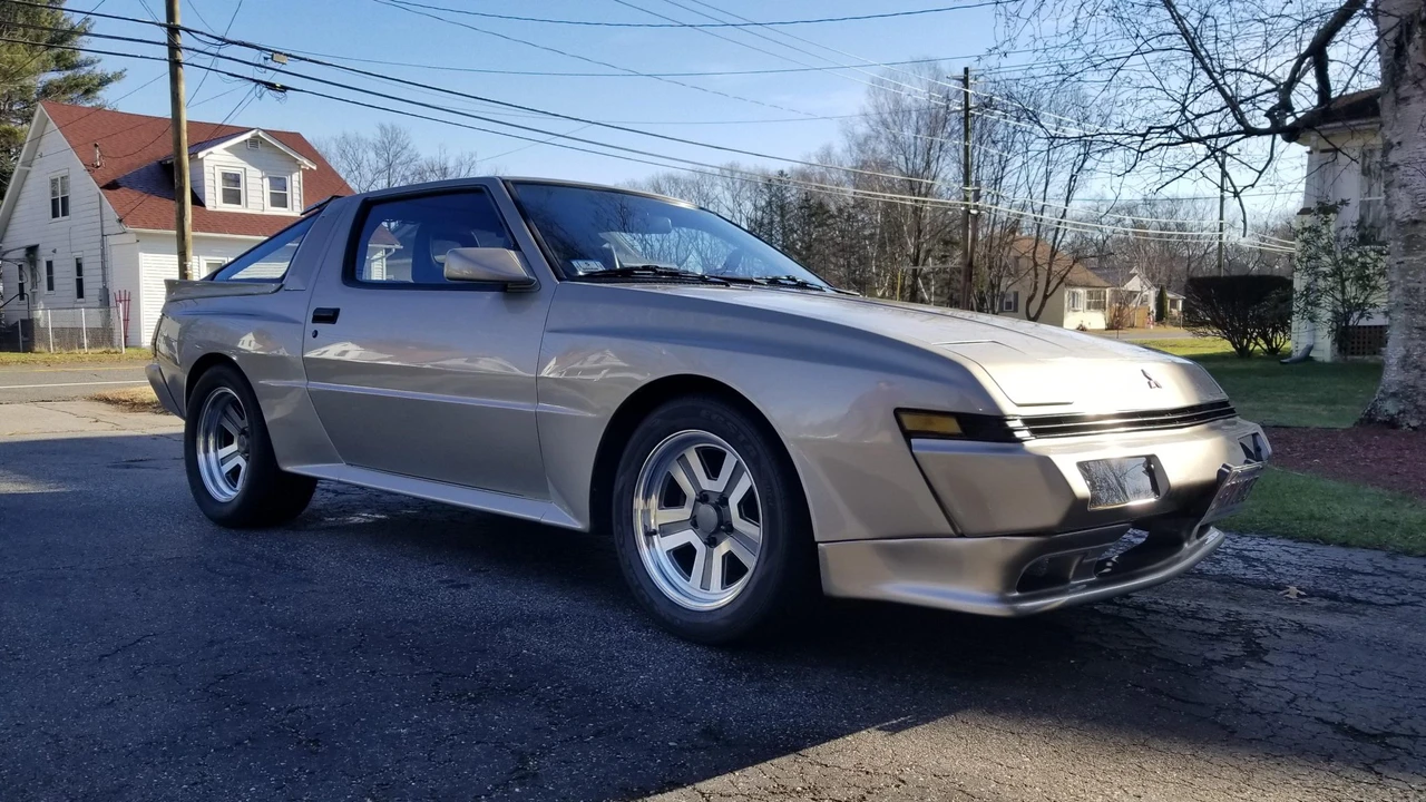 1988 Chrysler Conquest - Image 11 of 31