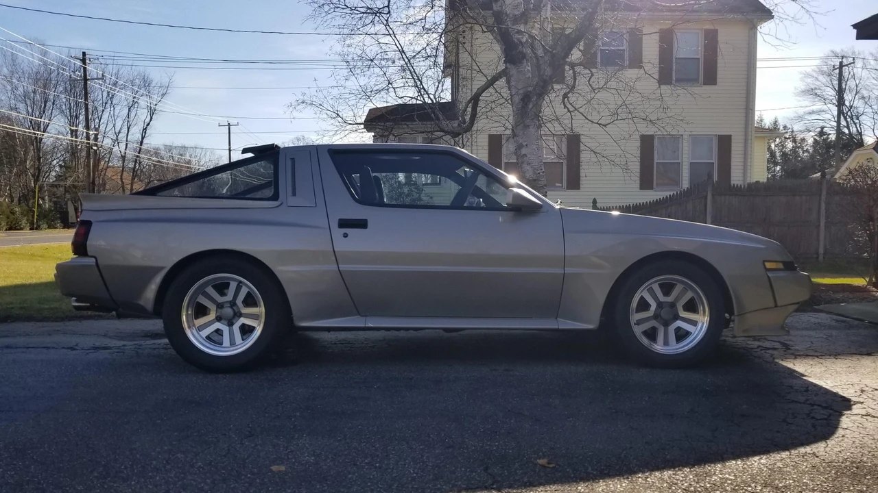 1988 Chrysler Conquest - Image 10 of 31