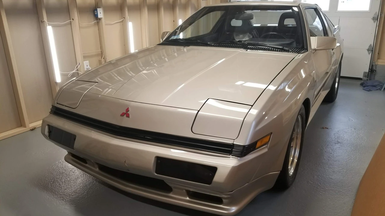 1988 Chrysler Conquest - Image 18 of 31