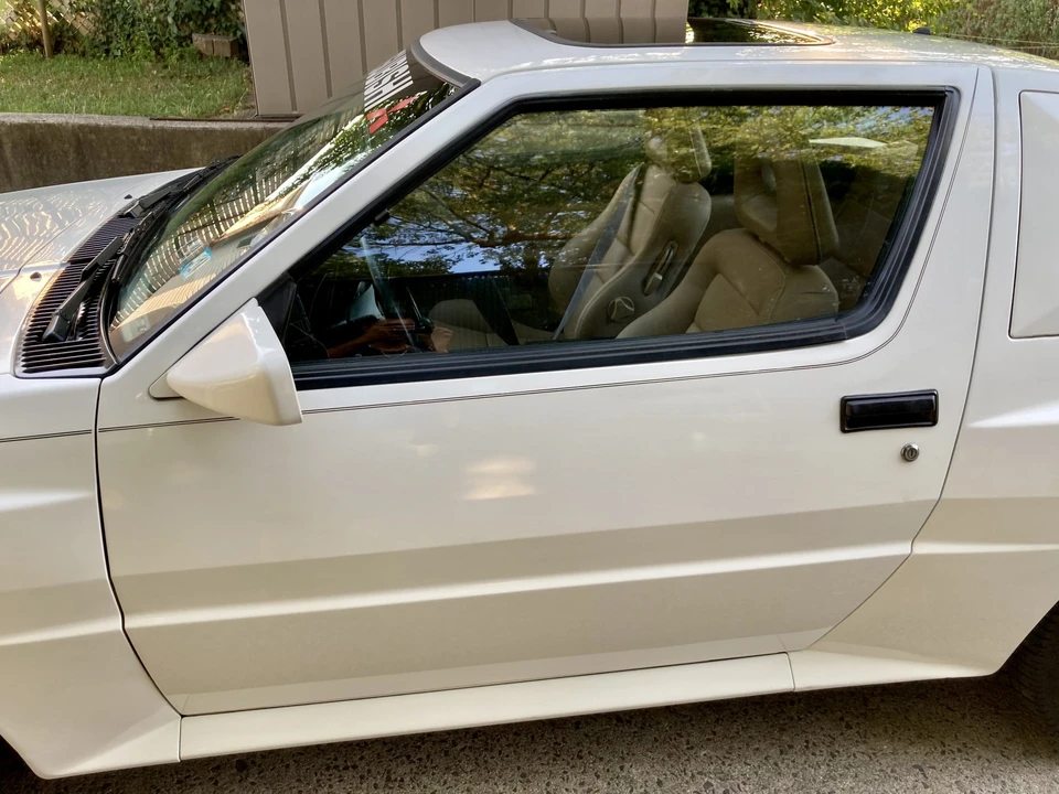 1988 Chrysler Conquest - Image 29 of 31