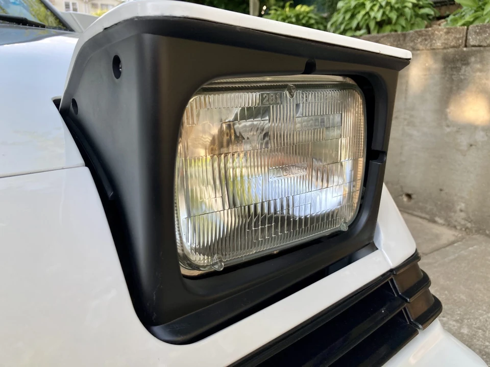 1988 Chrysler Conquest - Image 21 of 31