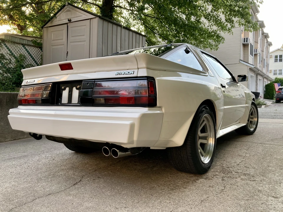1988 Chrysler Conquest - Image 10 of 31