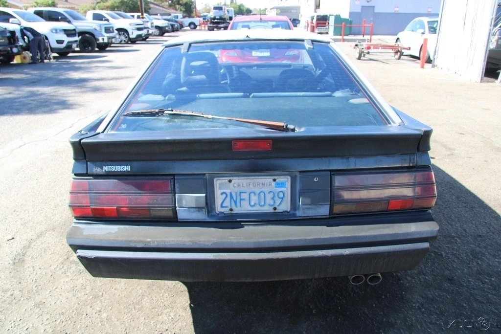 1988 Mitsubishi Starion - Image 5 of 21
