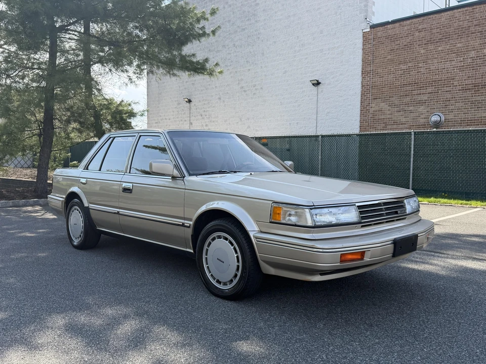 1988 Nissan Maxima 2nd Gen - Image 16 of 31