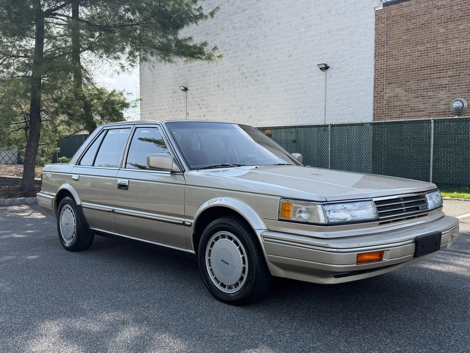 1988 Nissan Maxima 2nd Gen - Image 17 of 31