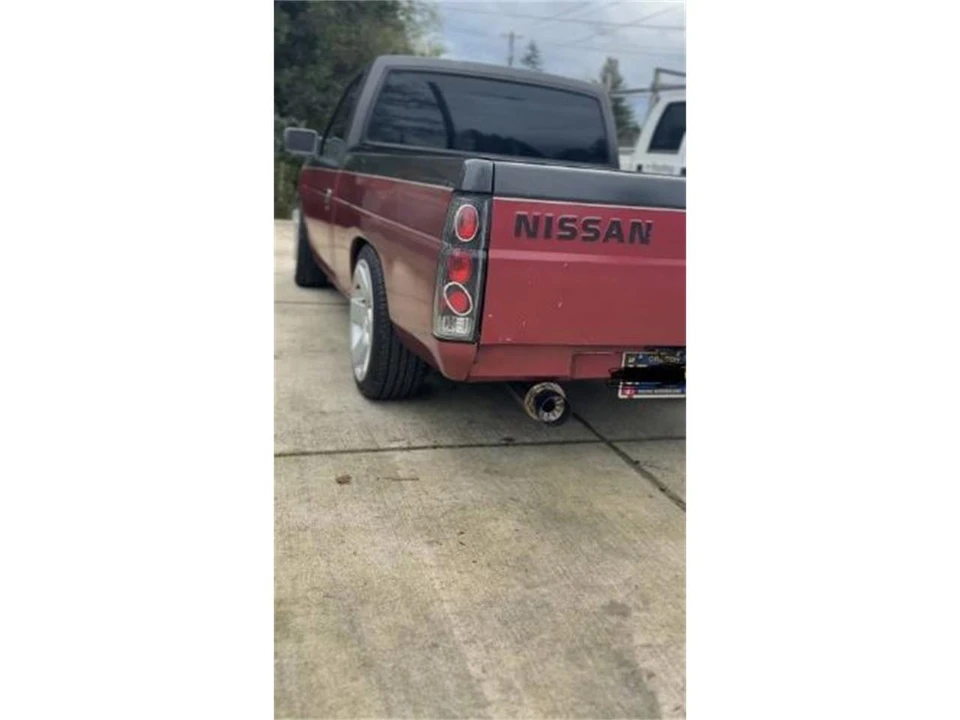 1988 Nissan Frontier - Image 3 of 6