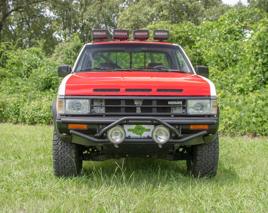 1988 Nissan - Image 10 of 13