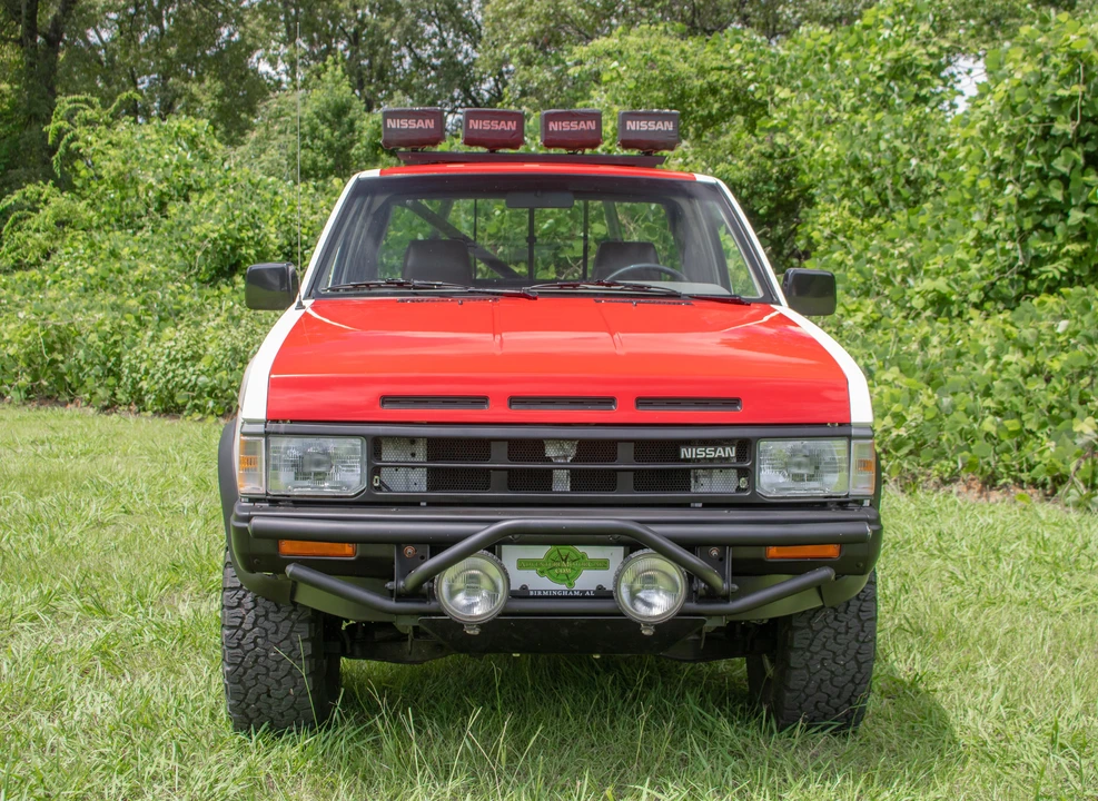 1988 Nissan - Image 2 of 13