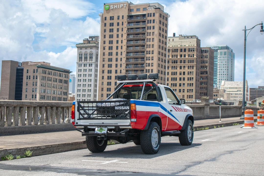 1988 Nissan - Image 7 of 13