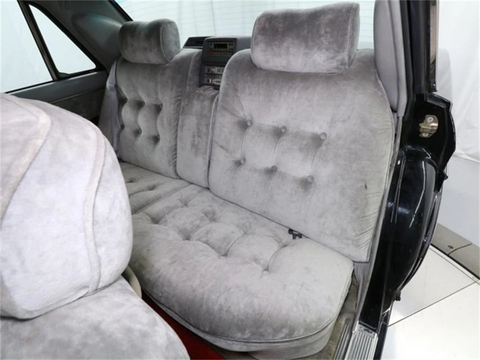 1988 Nissan President 2nd Gen - Image 17 of 31