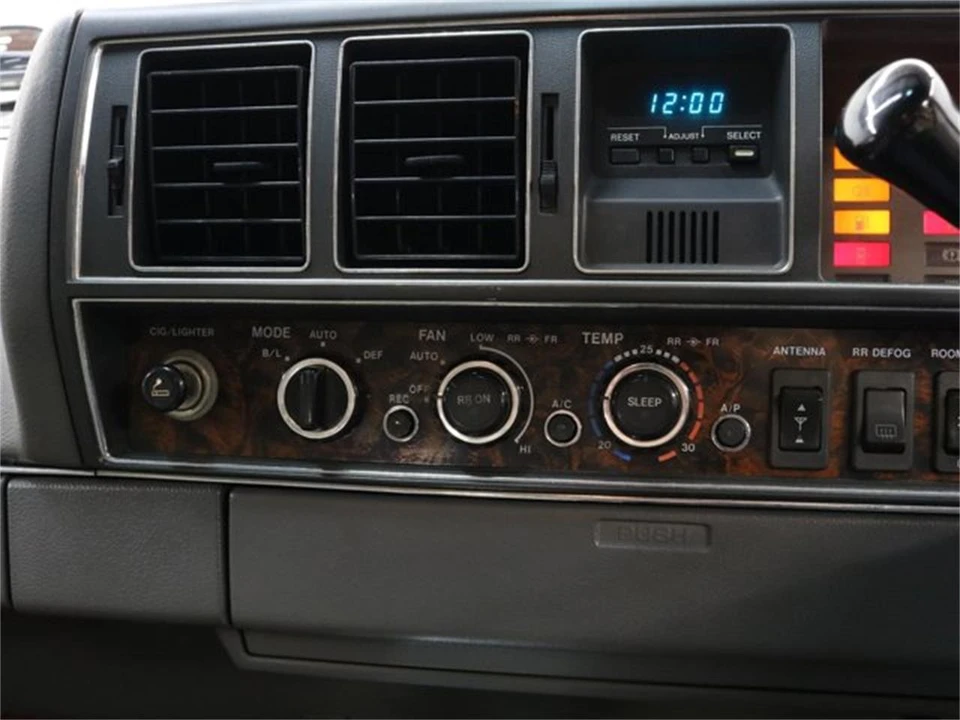 1988 Nissan President 2nd Gen - Image 11 of 31