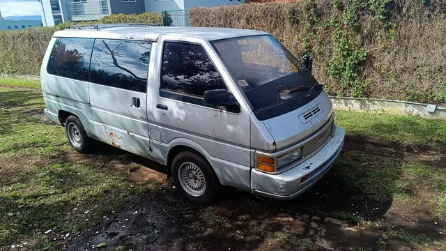 1988 Nissan Van