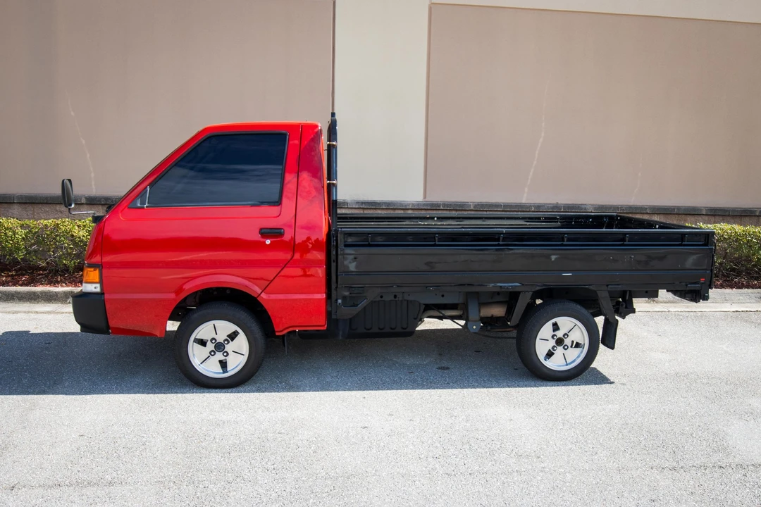 1988 Nissan Vanette 1st Gen - Image 16 of 31