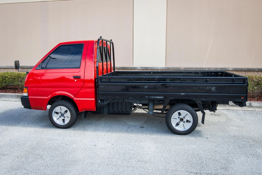 1988 Nissan Vanette 1st Gen - Image 18 of 31