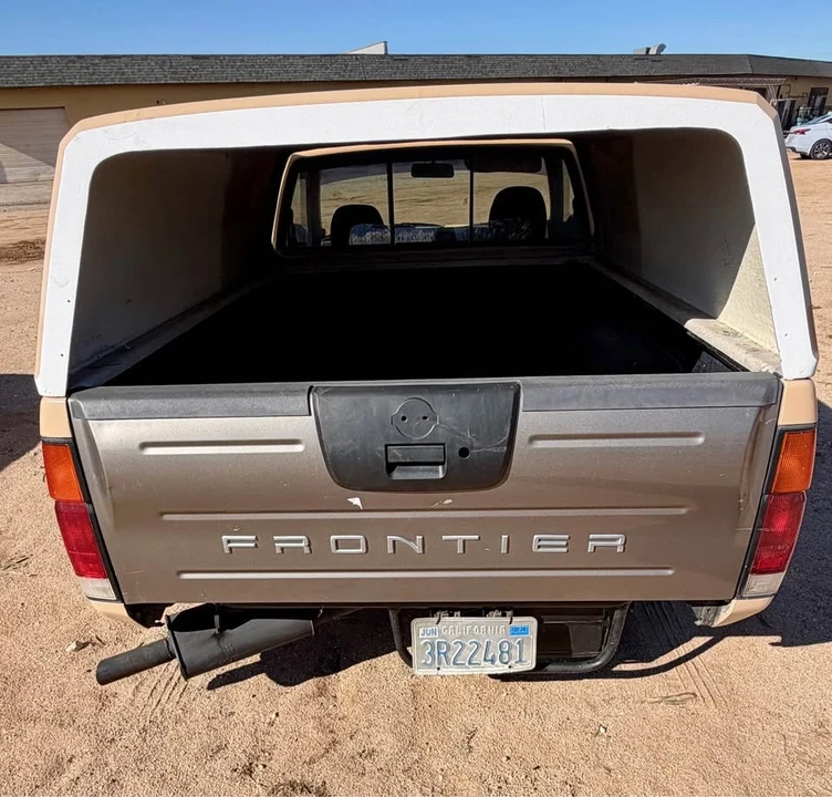 1988 Nissan Frontier - Image 5 of 12