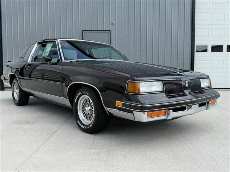 1988 Oldsmobile Cutlass 5th Gen - Image 3 of 23