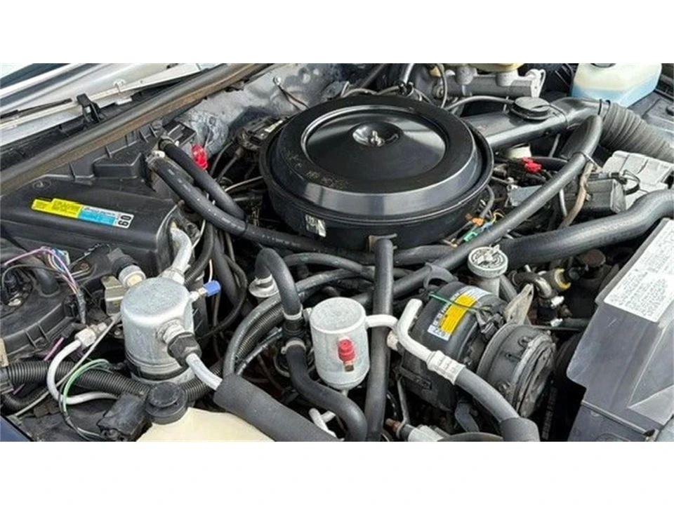 1988 Oldsmobile Cutlass 5th Gen - Image 17 of 23