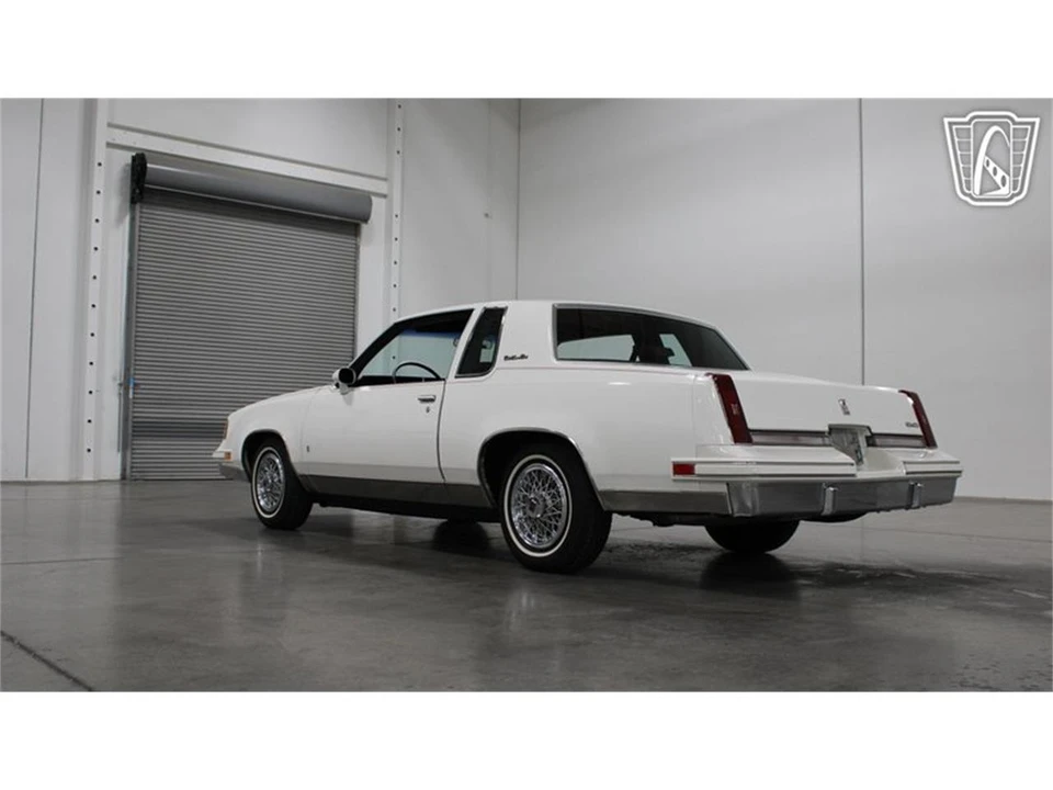 1988 Oldsmobile Cutlass 5th Gen - Image 21 of 31