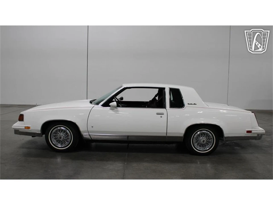 1988 Oldsmobile Cutlass 5th Gen - Image 12 of 31