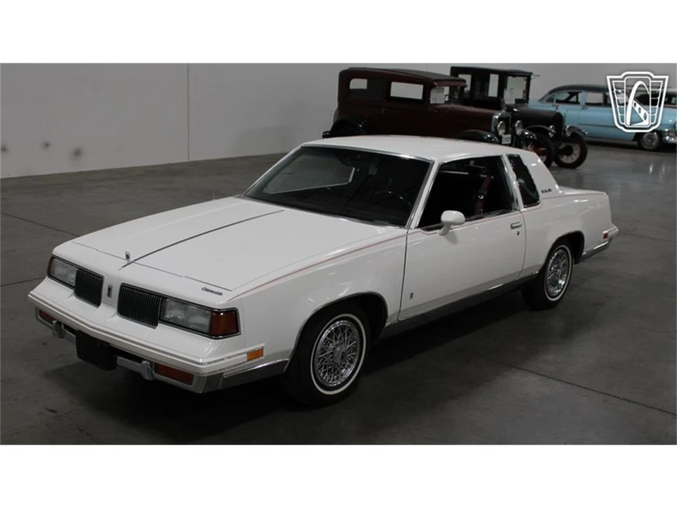 1988 Oldsmobile Cutlass 5th Gen - Image 3 of 31