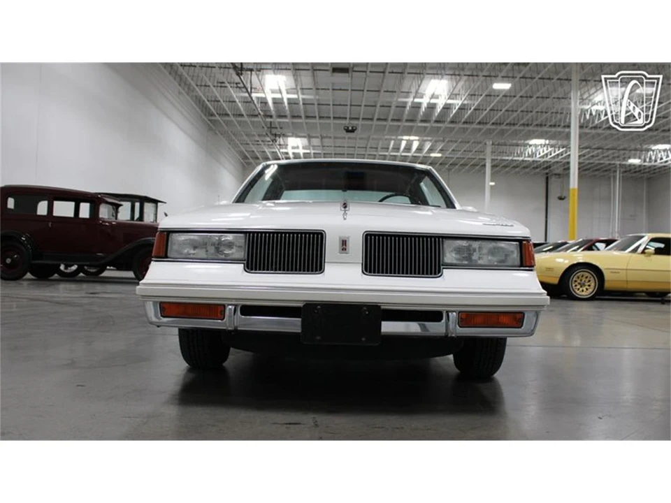 1988 Oldsmobile Cutlass 5th Gen - Image 18 of 31