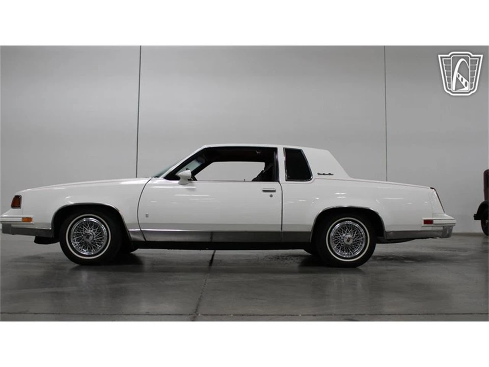 1988 Oldsmobile Cutlass 5th Gen - Image 20 of 31
