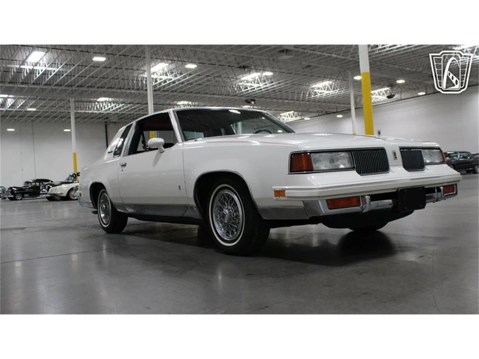 1988 Oldsmobile Cutlass 5th Gen - Image 25 of 31