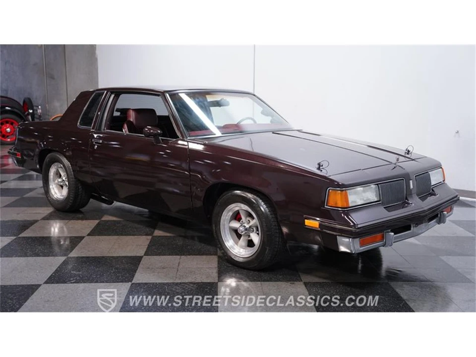 1988 Oldsmobile Cutlass 5th Gen - Image 13 of 31