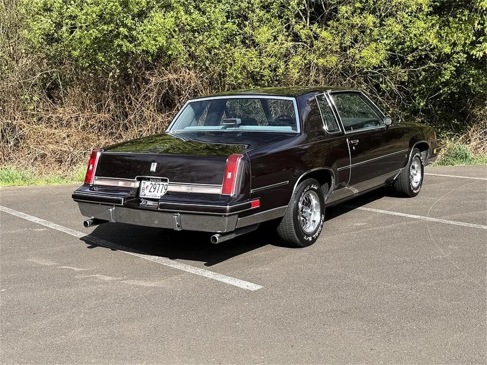 1988 Oldsmobile Cutlass 5th Gen - Image 6 of 9