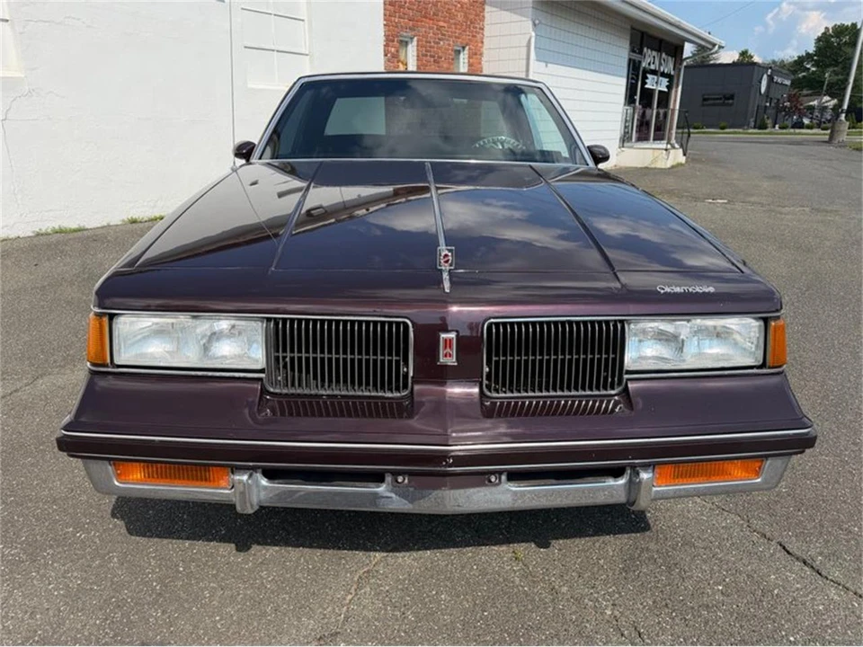 1988 Oldsmobile Cutlass 5th Gen - Image 16 of 31