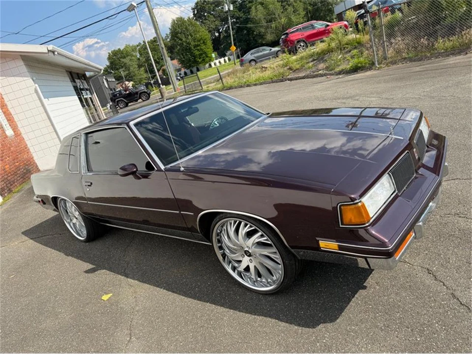 1988 Oldsmobile Cutlass 5th Gen - Image 15 of 31