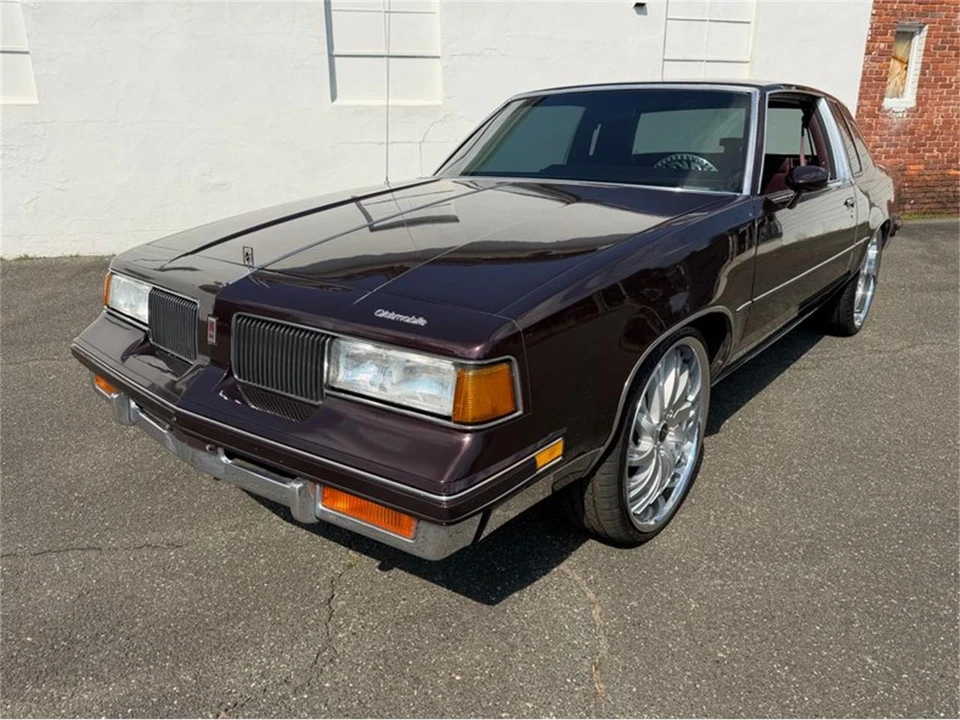 1988 Oldsmobile Cutlass 5th Gen - Image 18 of 31