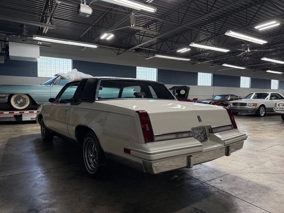 1988 Oldsmobile Cutlass 5th Gen - Image 6 of 31