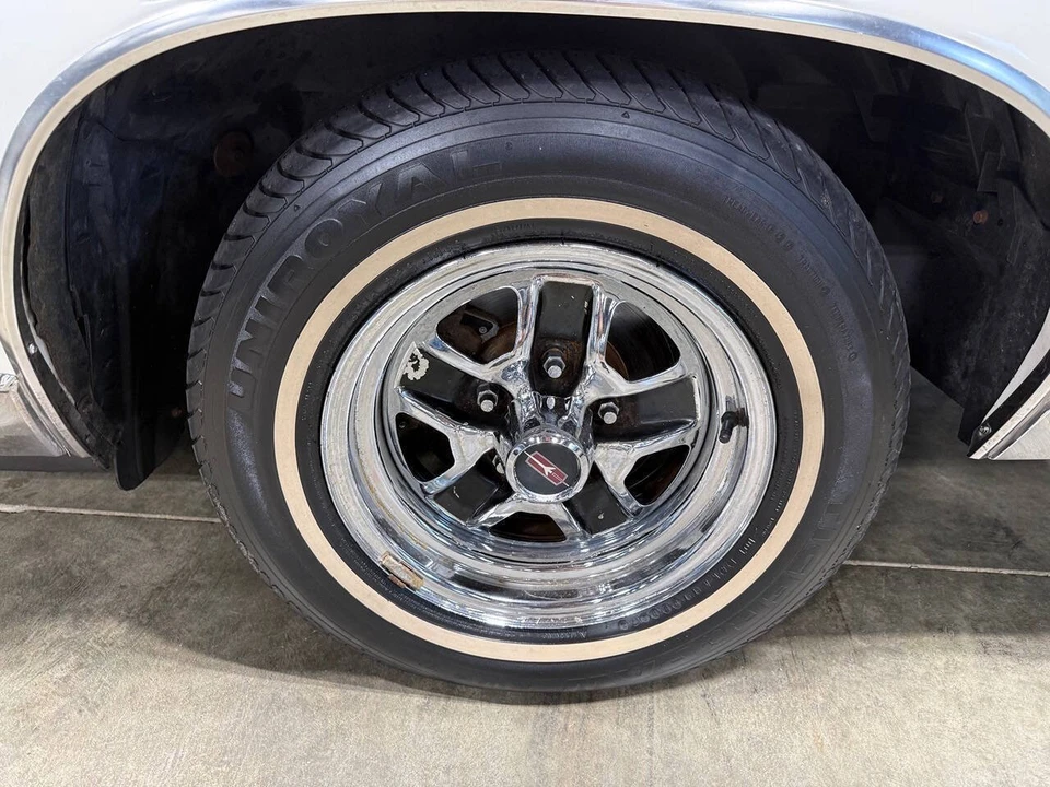 1988 Oldsmobile Cutlass 5th Gen - Image 13 of 31