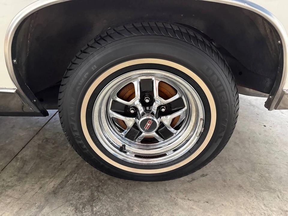1988 Oldsmobile Cutlass 5th Gen - Image 15 of 31