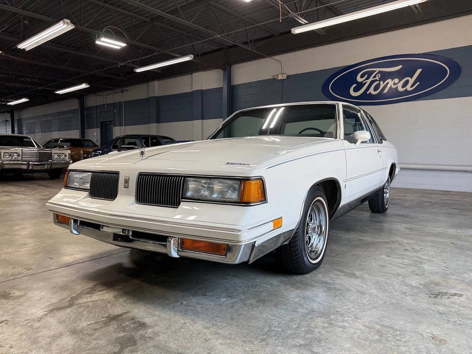 1988 Oldsmobile Cutlass 5th Gen - Image 3 of 31