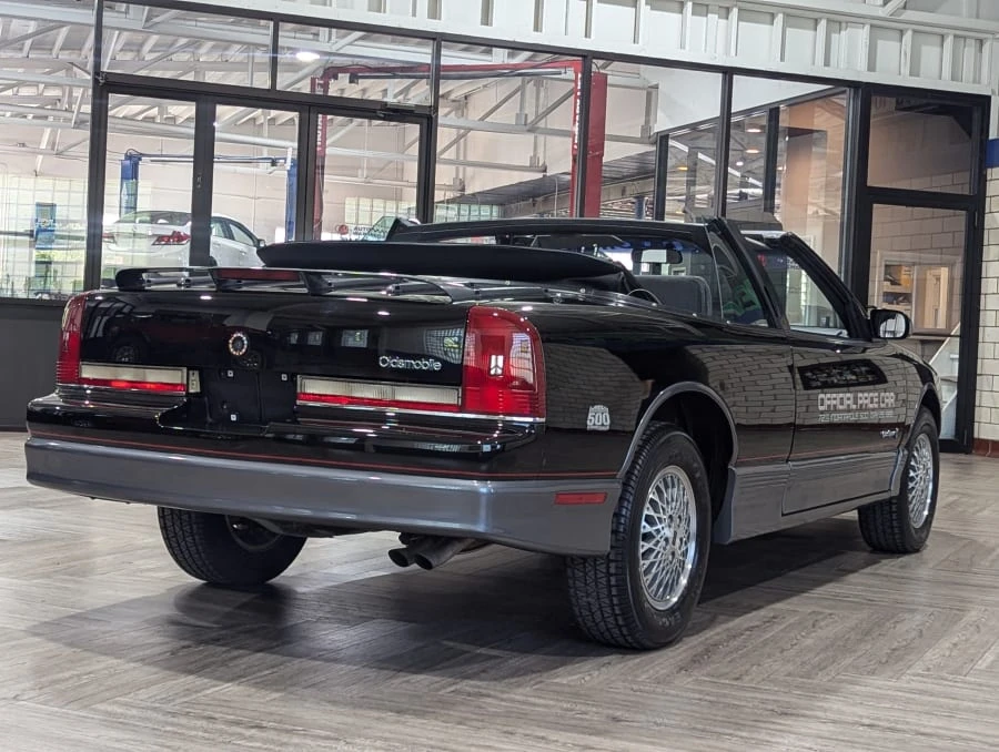 1988 Oldsmobile Cutlass 5th Gen - Image 10 of 31